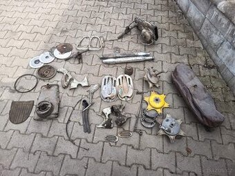 Prodám díly skútr ČZ 175 501, 502 prase.