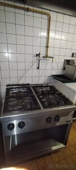Prodám plynový gastro sporák připojení naPB
