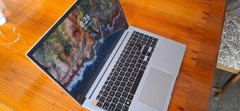ASUS Vivobook S 15 OLED – i7, 16 GB RAM, 1 TB SSD