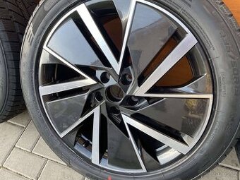 VEGA AERO orig.skoda Superb3V 5x112 8j x19 ET 44 235 50R19 - 1