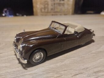Auto výstavní model