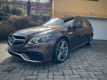 Mercedes E63 AMG