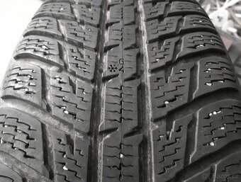 Sada zimních pneu 215/65 R16 Nokian