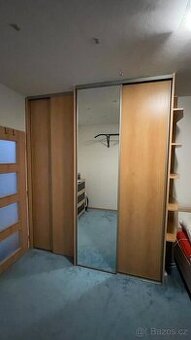 Vestavena skříň