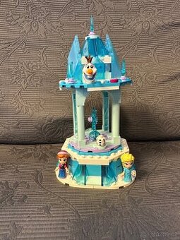 LEGO Disney Princess 43218 kouzelný kolotoč Anny a Elsy