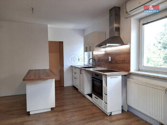 Pronájem bytu 3+1 v rodinném domě, 98 m², Poličná