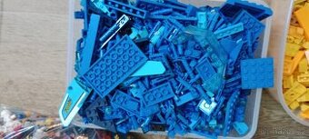 LEGO modré dílky – 725 g