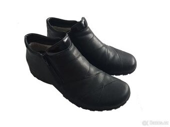 dámské kotníkové boty Rieker vel.42