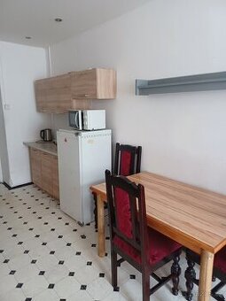 Pronájmu garzonku centrum Pelhřimova - 1