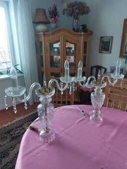 Křišťálová dvouramenna lampa