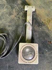 Světlo na osvětlení bazénu