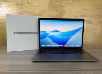 MacBook Air 13" M1 8GB 256GB Zánovní, kompletní balení