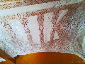 Kvalitní záclony ušité na zakázku v perfektním stavu