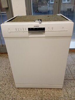 Myčka nádobí Siemens podstavná