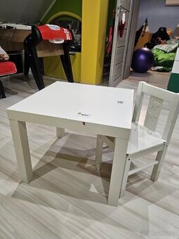 Dětský stoleček IKEA s židlí