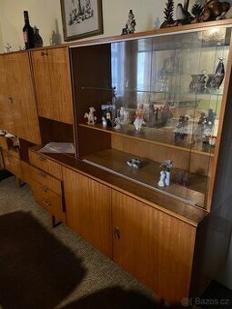 Retro nabytek vysoky lesk