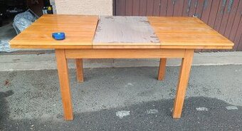 Rozkládací stůl