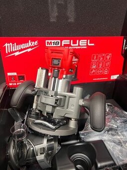 AKU horní frézka Milwaukee M18 FTR8-0X