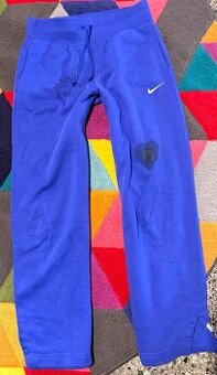 NIKE FIALKOVÉ STYLOVÉ SILNÉ FLARE TEPLÁKY M 40_42