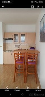 Jídelní stůl +4 židle