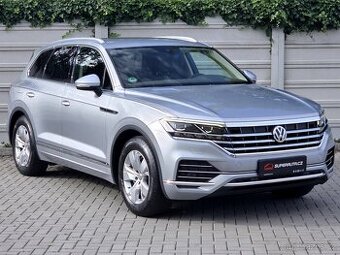 VW Touareg 3.0TDi 210kW Atmosphere ČR 1.majitel