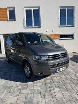 Volkswagen Multivan | Automat | 7 míst | LED | 167 000 km