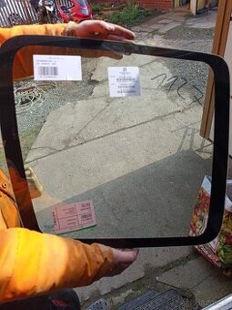 Zadní okno Peugeot partner 2002 (Citroen Berlingo)