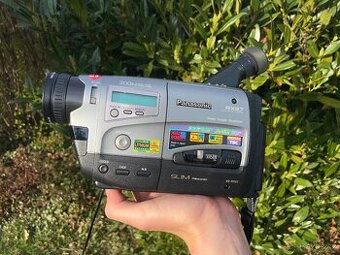 Panasonic NV-RX67 vintage videokamera VHS-C
