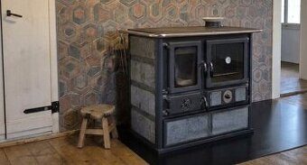 Sporák, kamna na tuhá paliva s teplovodní vyměnikem