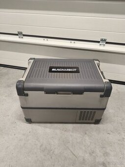 Kompresorová autochladnicka Blackmont Pro 40L nová