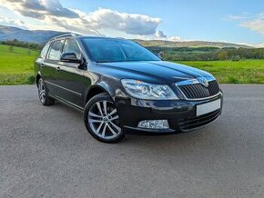 Škoda Octavia Combi II 2.0TDi 103kw Elegance, DSG, Xenony