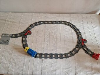 LEGO Duplo doplňky k vláčku a lokomotiva