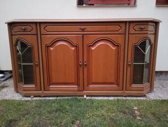 Rustikální masivní sestava - komoda, stěna