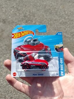 Hot wheels treasure hunt