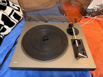 Zesilovače + gramofon