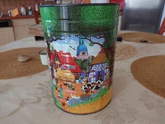 Krasna velka stara plechovka r. 91