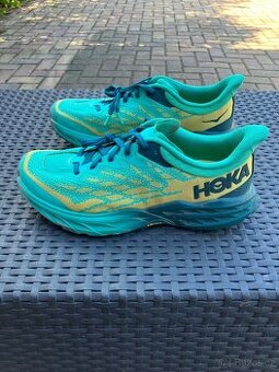 Prodám boty HOKA Speedgoat 5 W