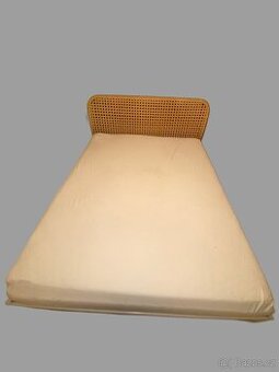 Postel 160x200 + 2 matrace