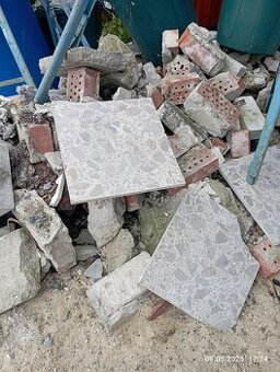 Beton a suť