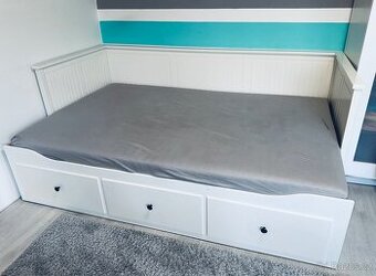 Hemnes rozkládací postel z IKEA - 1