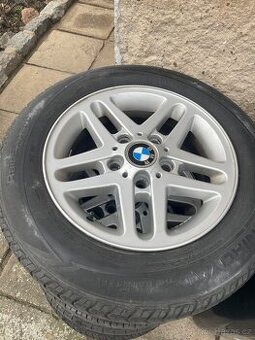 ALU BMW R15 195 / 65 / R15 , letní .