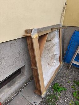 Dětský nábytek na zahradku za odvoz