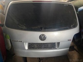 Patě dveře VW Touran( kód barvy LA7W) - 1