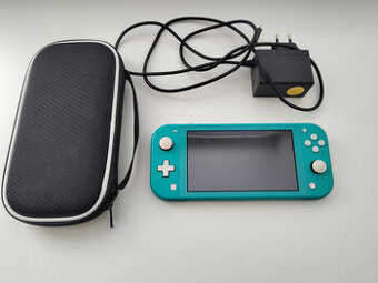 Nintendo Switch Lite + hry + pam. karta + pouzdro