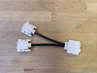 Slučovač 2X DVI-D Male to DVI-D Female, Splitter