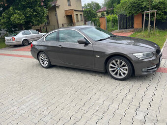 BMW320dxDriveCupe metalický lak Havanna,kůže Dakota