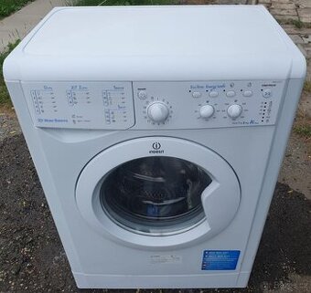 PRACKA INDESIT IWSC 51051,BOCNI PLNENI,5KG,PLNE FUNKCNI