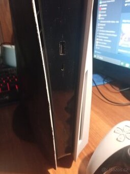 Ps5 s mechanikou blu/ray a orig. Ps5 ovladačem+stojánek