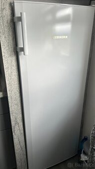 Lednička s mrazáčkem LIEBHERR KPe 290...3měsíce stará