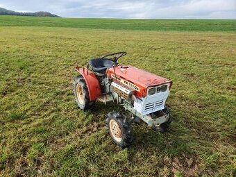 JAPONSKÝ MALOTRAKTOR YANMAR YM1110D 4X4